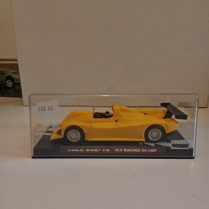 fly lola b98 10 04 lmp jaune 40e
